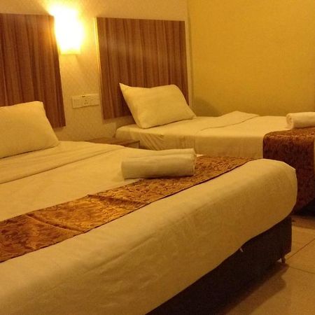 101 Lake View Hotel Puchong Dış mekan fotoğraf